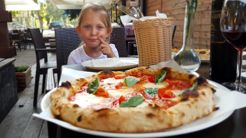 Kuchnia i sklep włoski we Wrocławiu. Pizzeria Giro Deliviery