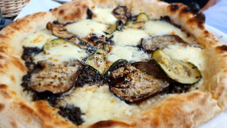 Kuchnia i sklep włoski we Wrocławiu. Pizzeria Giro Deliviery