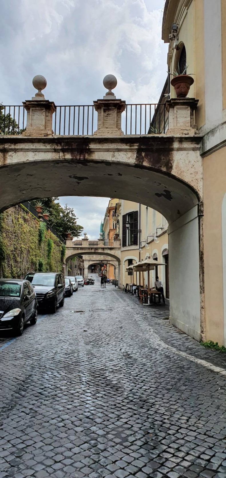 Lot-do-rzymu-blog-o-wloszech-a-tavola Uliczki w Rzymie
