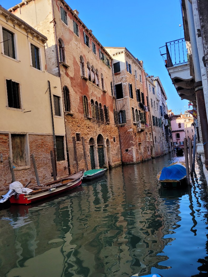 Zachwycająca Wenecja! pełna słońca, ryb, kolorów i statków