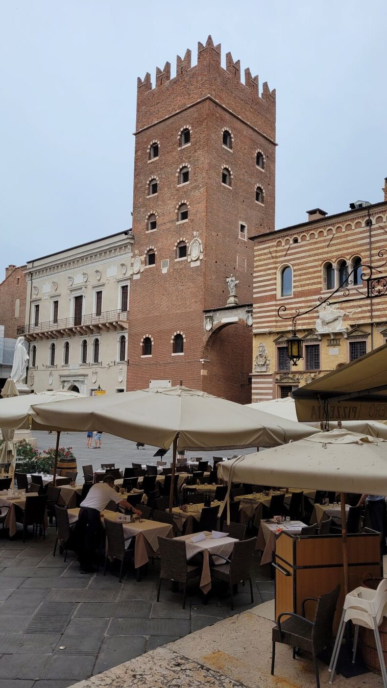 verona-ristorante-pizzeria-impero-piazza-dante