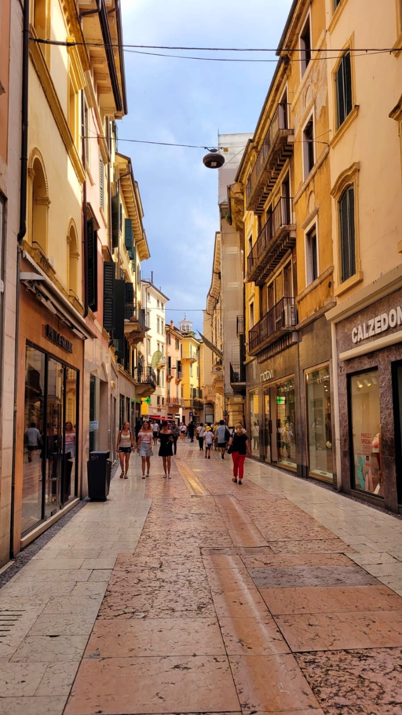Via-Mazzini Via Mazzini