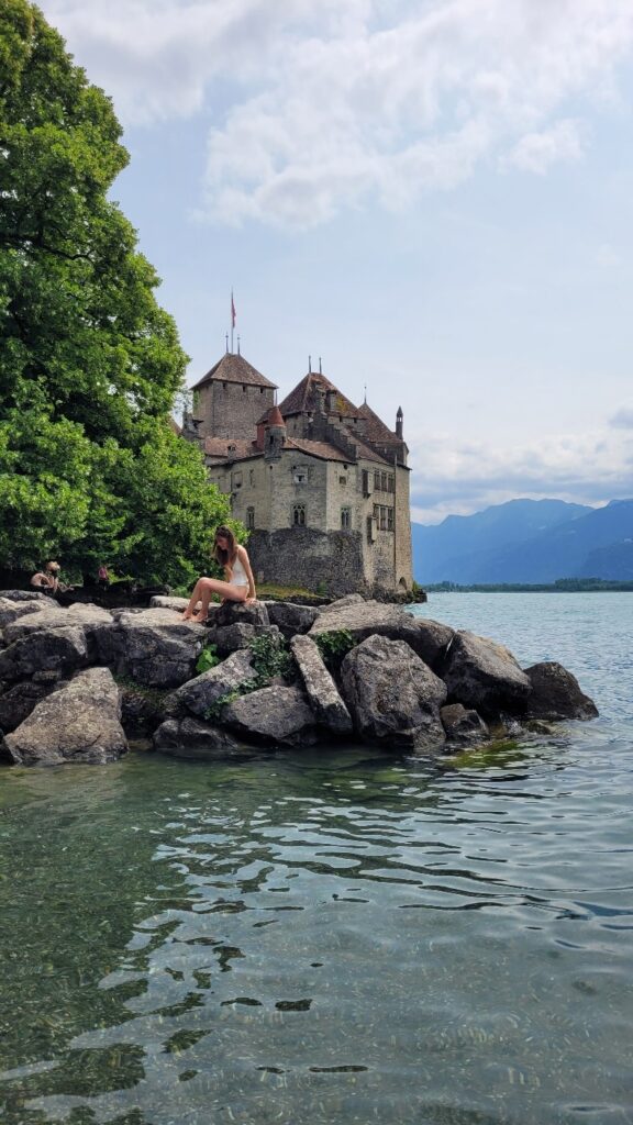 Jedziemy do zamku w Montreux | najpiękniejsza riwiera Szwajcarii i średniowieczny zamek na jeziorze Genewskim