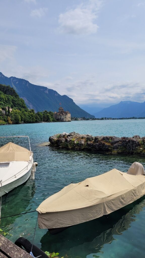 Jedziemy do zamku w Montreux | najpiękniejsza riwiera Szwajcarii i średniowieczny zamek na jeziorze Genewskim